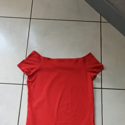 Top rouge Etam neuf taille XS